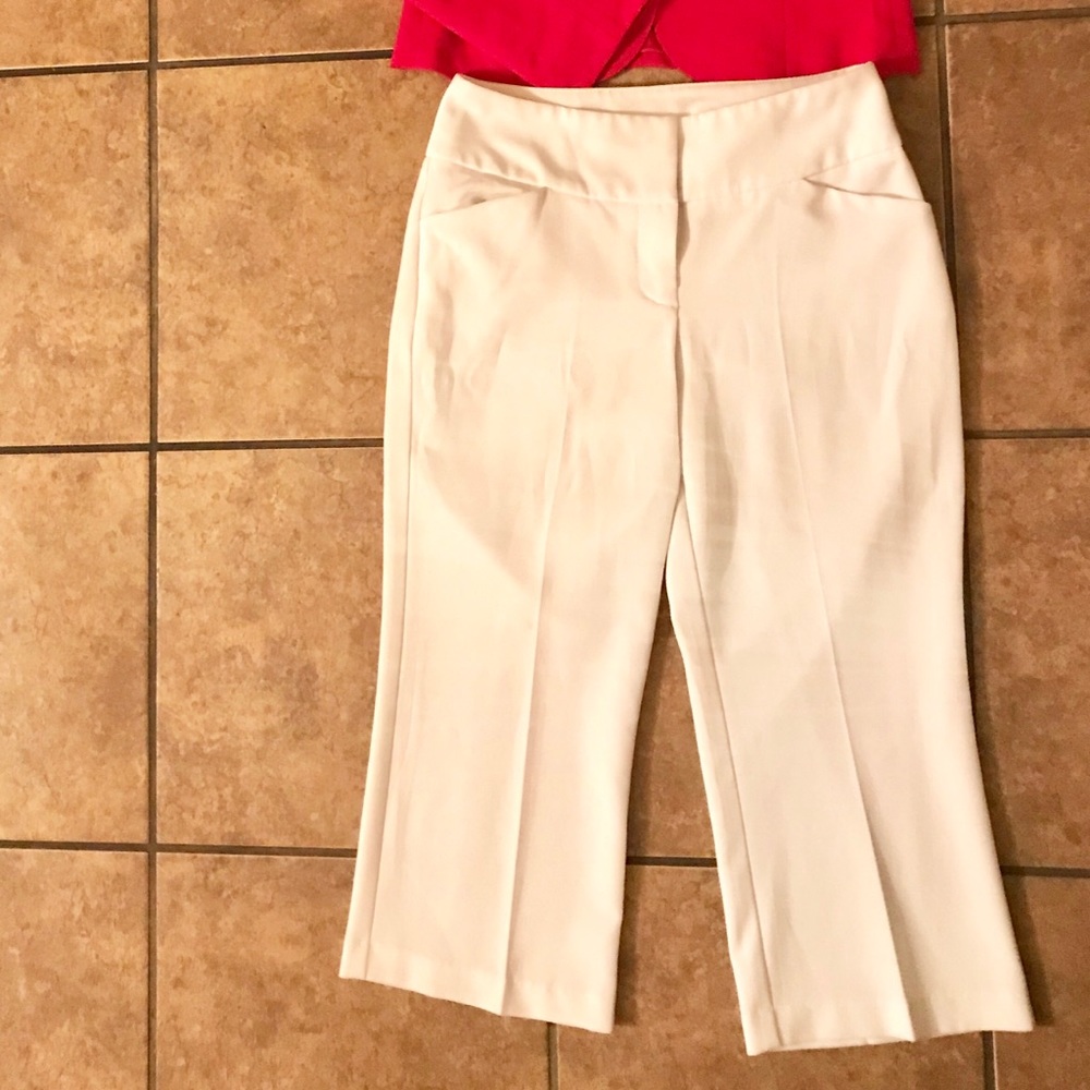 White Capri pants - Picture 5 of 8